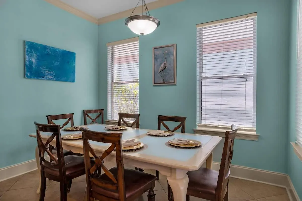 Home Sweet Destin - 6Bdr - Sleeps 14 - Next 2 Beach Holiday home